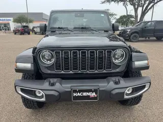 2025 Jeep Gladiator