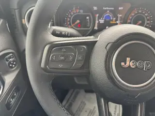 2025 Jeep Gladiator