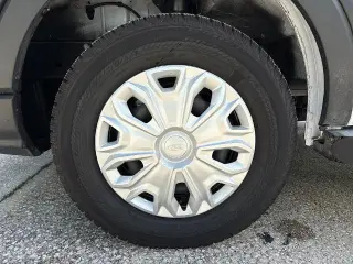 Ford Transit 2025 250 3dr SWB Techo Bajo Furgón de Carga