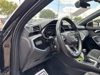 2022 Audi Q3