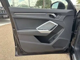 2022 Audi Q3