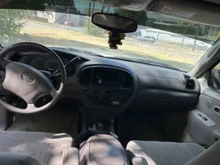 Toyota Tundra 2003
