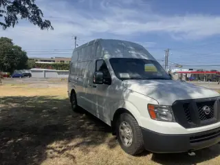 2016 Nissan NV