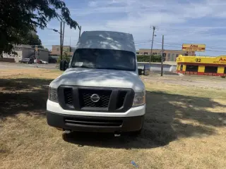 2016 Nissan NV