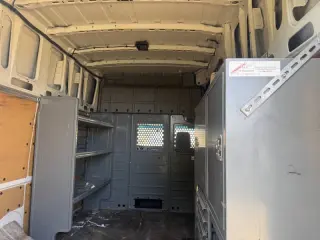 2016 Nissan NV