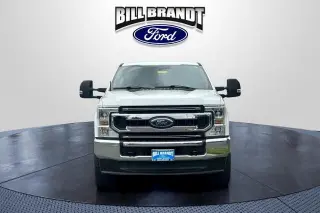 Ford F-250 Super Duty 2022 4x4 XL 4dr Crew Cab 8 ft. LB Camioneta
