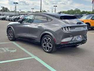Ford Mustang Mach-E 2023 AWD GT 4dr SUV