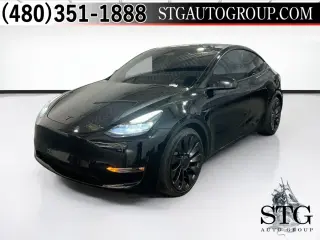 Tesla Model Y 2023 AWD Performance 4dr Crossover