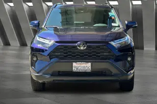 Toyota RAV4 2025 AWD XLE Premium 4dr SUV