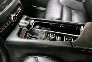 Volvo XC90 2017 AWD T6 Momentum 4dr SUV