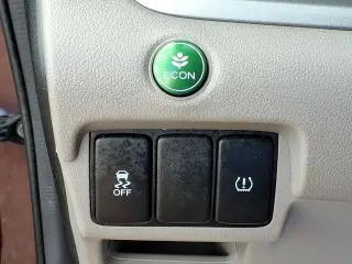 Honda CR-V 2014 con tracción a las cuatro ruedas, versión EX, SUV de 4 puertas