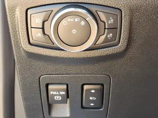 Ford F-150 2020 4x4 XLT 4dr SuperCrew 5.5 ft. SB
