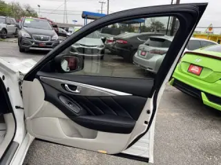 2015 INFINITI Q50