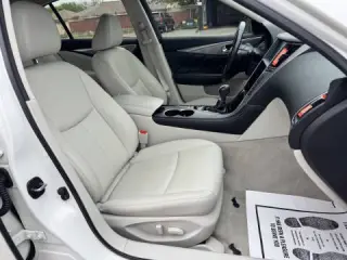 2015 INFINITI Q50