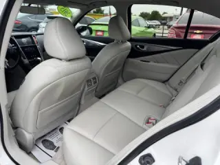 2015 INFINITI Q50