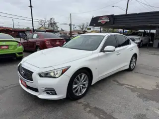 2015 INFINITI Q50