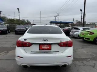 2015 INFINITI Q50