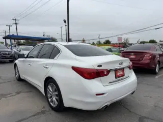 2015 INFINITI Q50