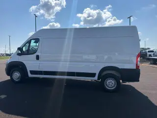 Furgón de carga Ram ProMaster 2026 SLT+ 2500 159 WB 3dr techo alto