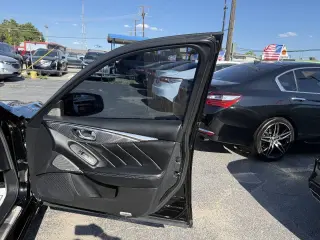 2017 INFINITI Q50