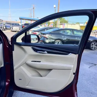 2017 Cadillac XT5