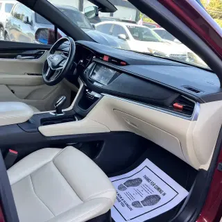 2017 Cadillac XT5