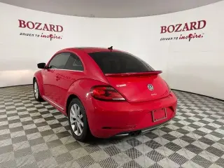Volkswagen Beetle 2018 2.0T SE 2dr Coupe