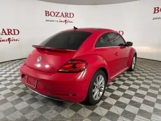 Volkswagen Beetle 2018 2.0T SE 2dr Coupe
