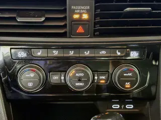 Volkswagen Jetta 2023 SE 4dr Sedán