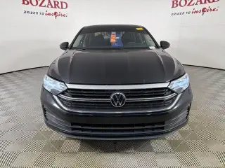 Volkswagen Jetta 2023 SE 4dr Sedán