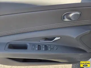 Hyundai ELANTRA 2025 SEL Convenience 4dr Sedán