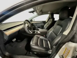 Tesla Model 3 2022 4dr Sedán