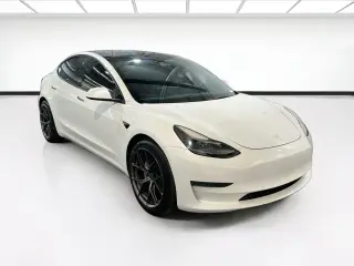Tesla Model 3 2022 4dr Sedán