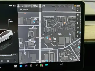 Tesla Model 3 2022 4dr Sedán