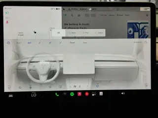 Tesla Modelo 3 2024 4 puertas Sedán
