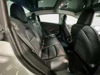 Tesla Modelo 3 2024 4 puertas Sedán