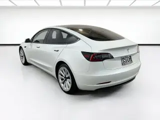Tesla Modelo 3 2024 4 puertas Sedán