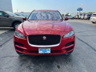 Jaguar F-PACE 2017 AWD 35t Prestige 4 SUV