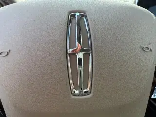 Lincoln Corsair 2026 AWD Premiere 4dr SUV