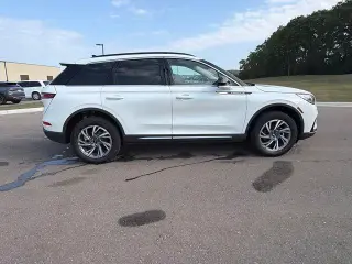 Lincoln Corsair 2026 AWD Premiere 4dr SUV