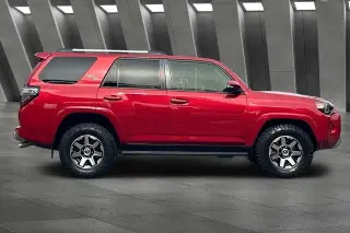 Toyota 4Runner 2018 4x4 TRD Off-Road Premium 4dr SUV