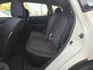 Nissan Rogue 2011