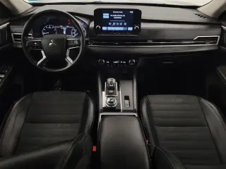 Mitsubishi Outlander 2024 SE 4dr SUV