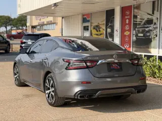 Nissan Maxima 2019
