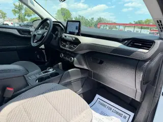Ford Escape Hybrid 2022 SE 4dr SUV