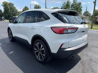 Ford Escape Hybrid 2022 SE 4dr SUV