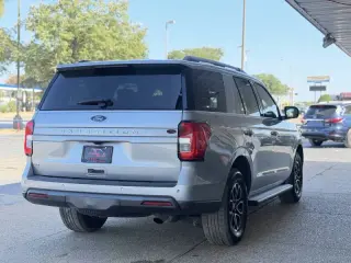 Ford Expedition 2022