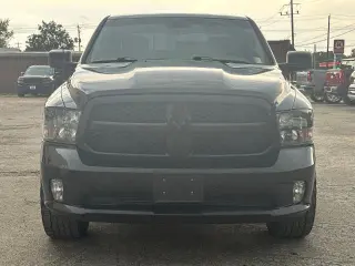 Ram 1500 Classic 2019 4x2 Tradesman 4dr Cabina Extendida 5.5 ft. Camioneta Pickup