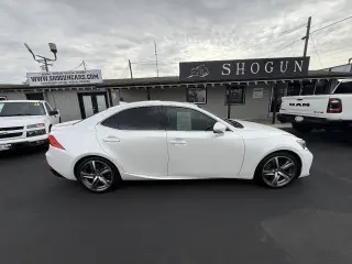 Lexus IS 200t 2017