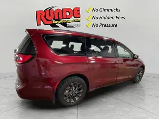 Chrysler Pacifica 2022 AWD Touring L 4 puertas Mini-Van